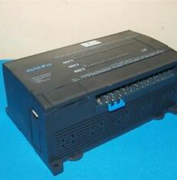 BỘ LẬP TRÌNH PLC LS K7M-DR40U